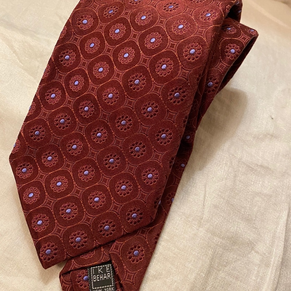 IKE BEHAR $5 only! Selling for a friend 100% Silk